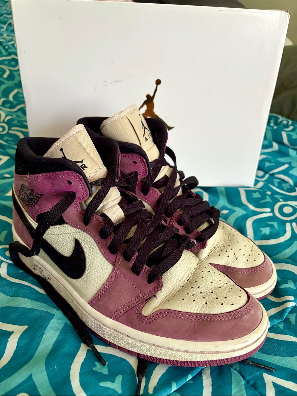 Women’s Jordan 1s